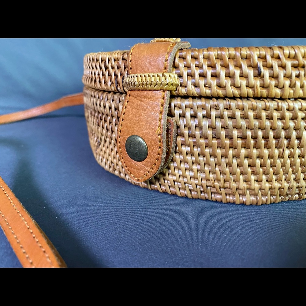 Woven Rattan Bag - Picture 4 of 8